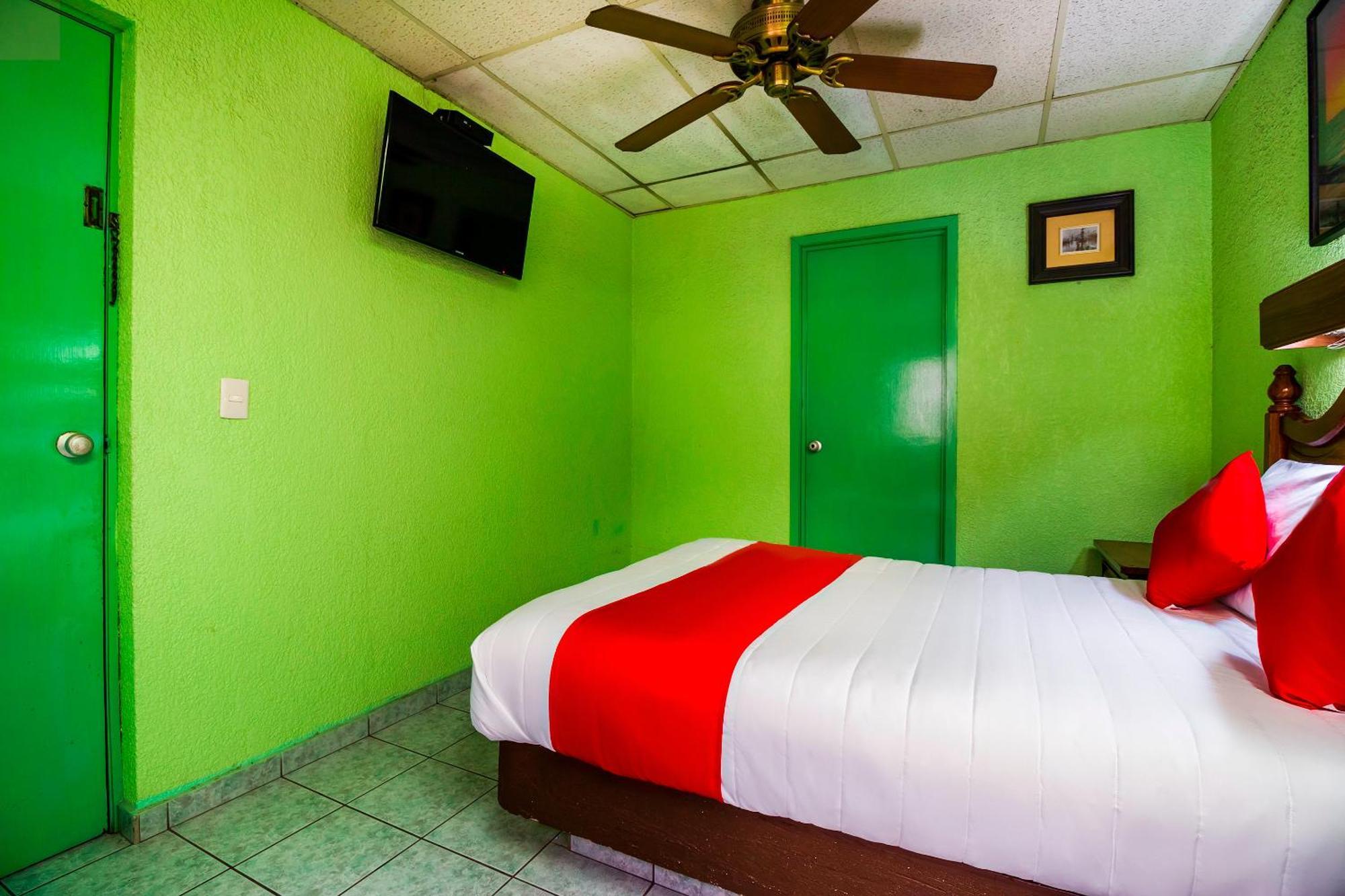 Hotel Canada, Guadalajara Eksteriør billede
